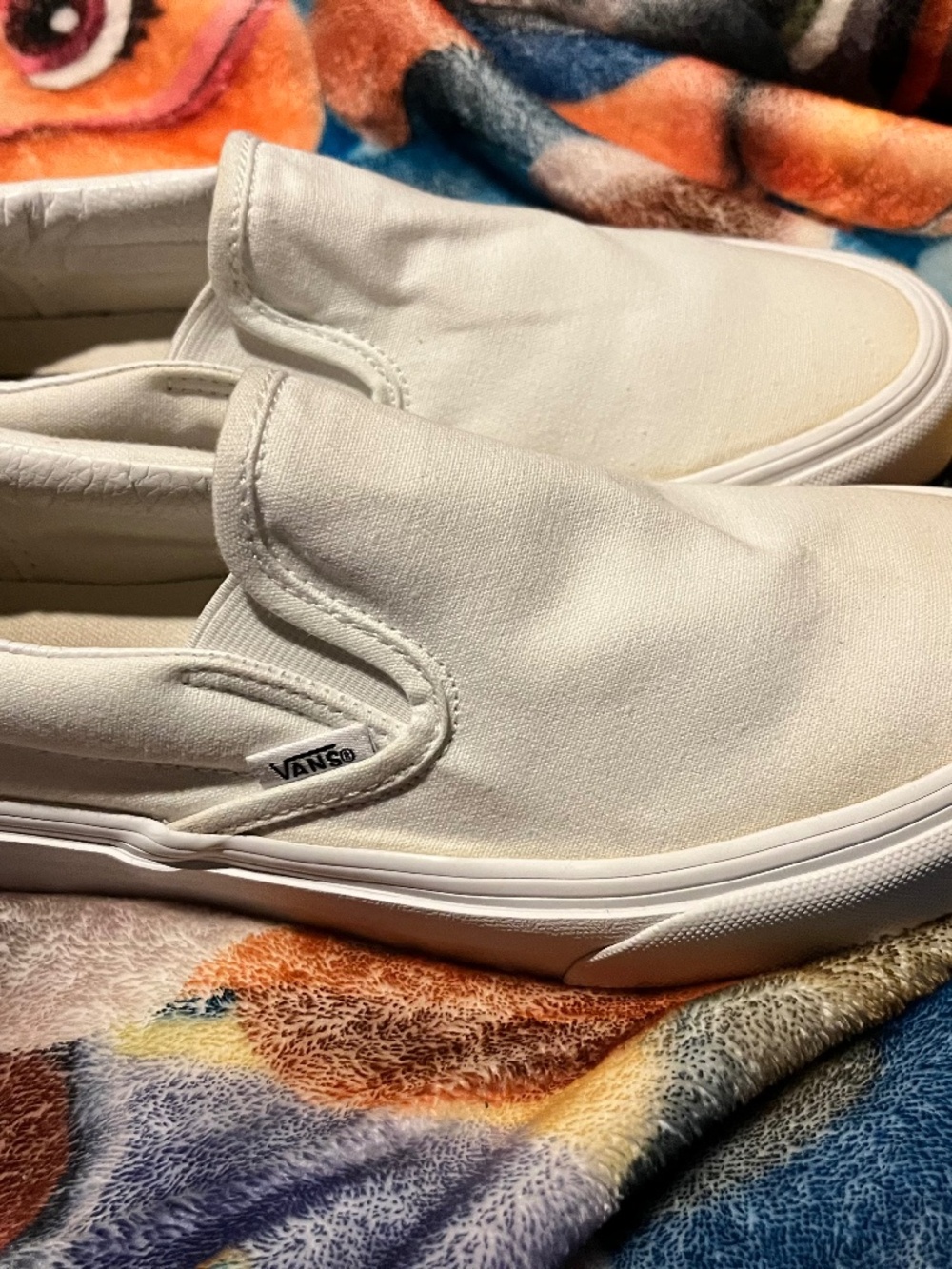 Vans - Picture 2 of 4
